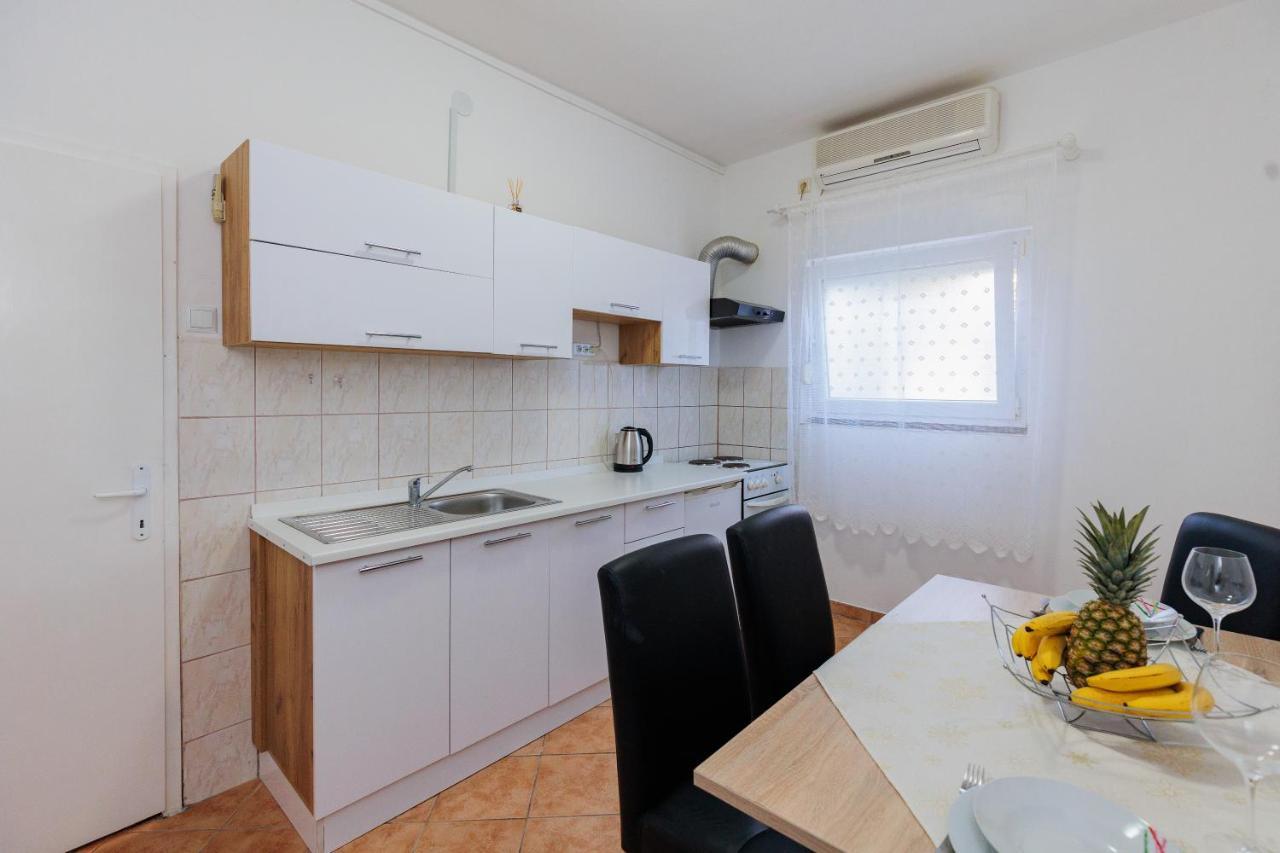 Apartman Toni Zadar Bagian luar foto