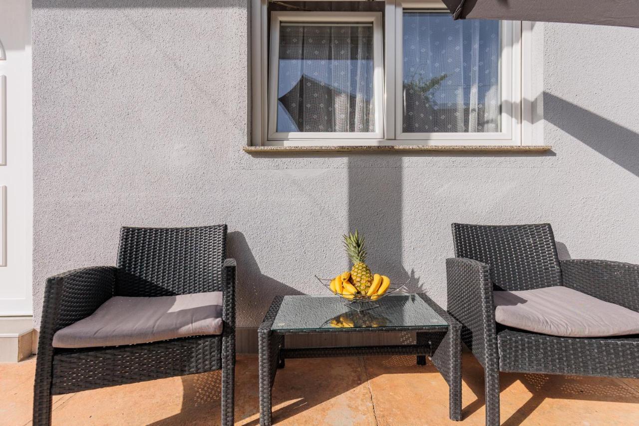 Apartman Toni Zadar Bagian luar foto
