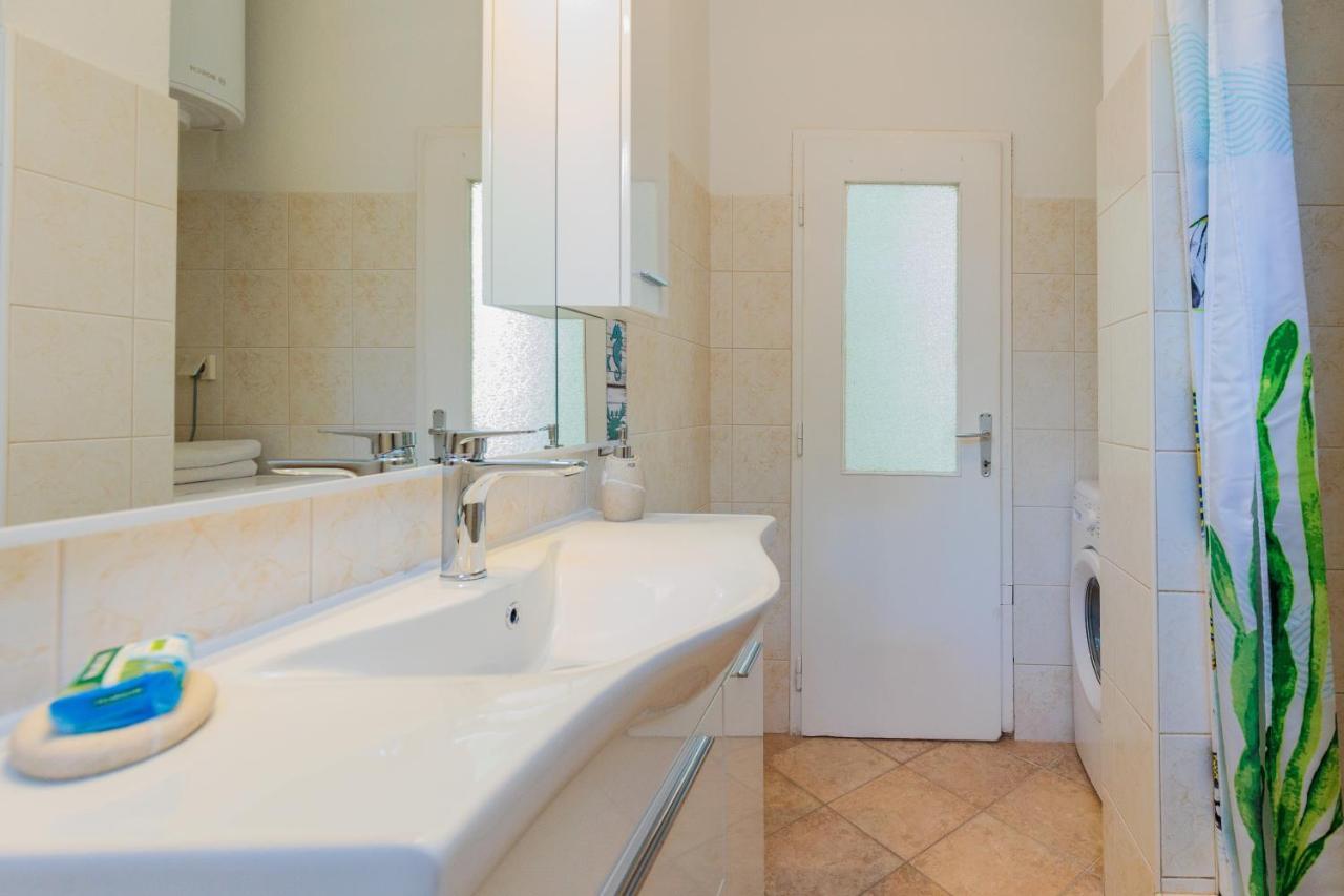 Apartman Toni Zadar Bagian luar foto