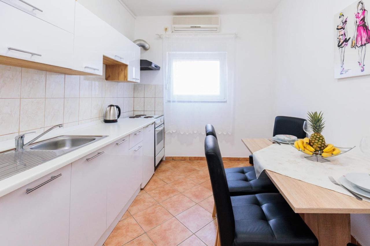 Apartman Toni Zadar Bagian luar foto