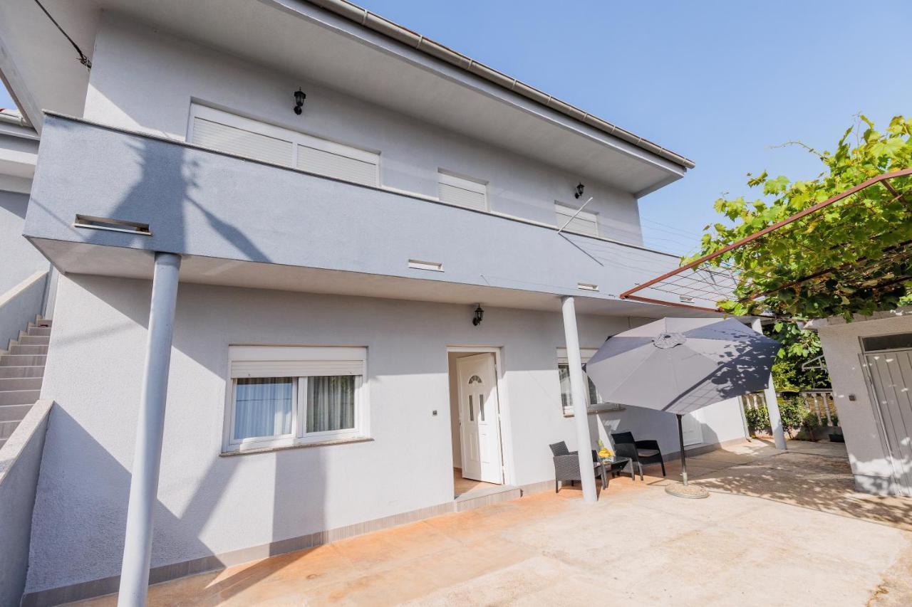 Apartman Toni Zadar Bagian luar foto