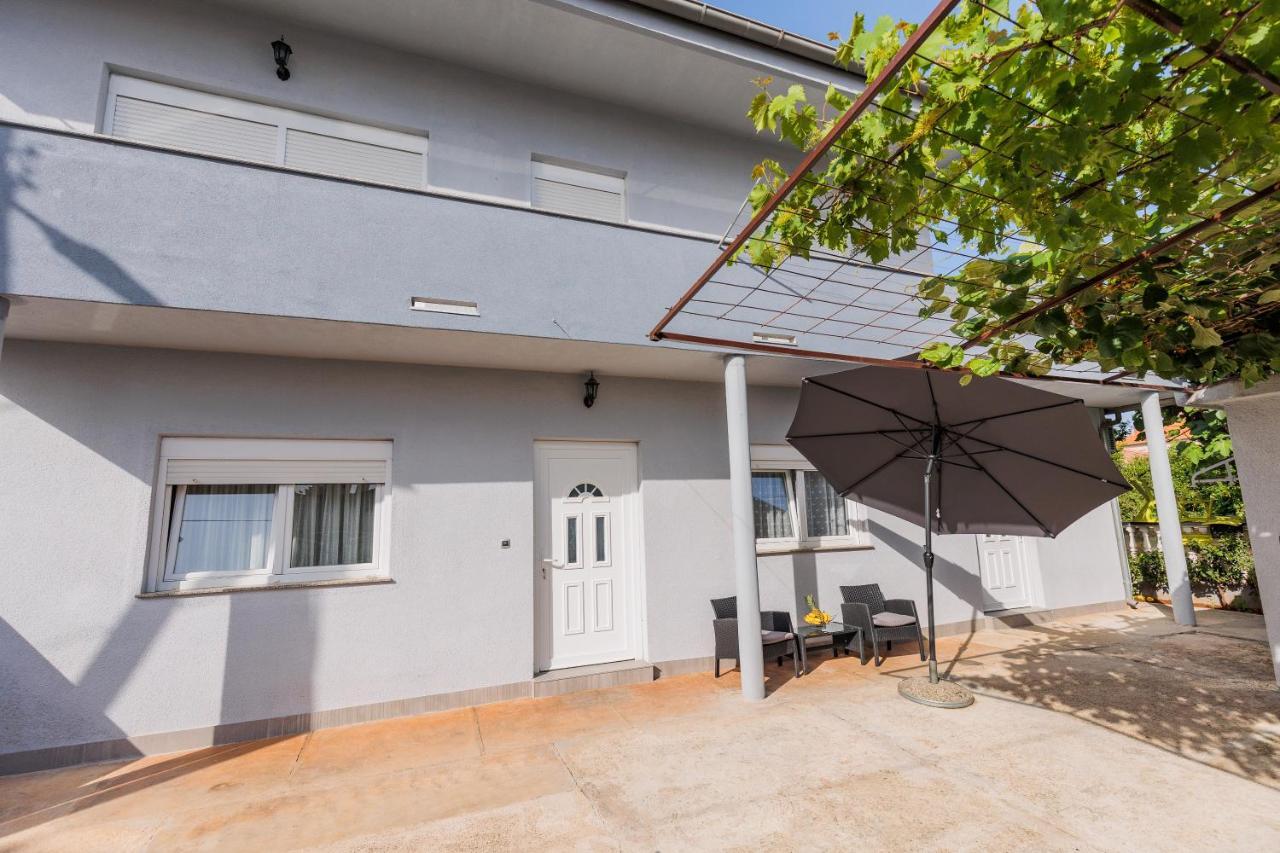 Apartman Toni Zadar Bagian luar foto