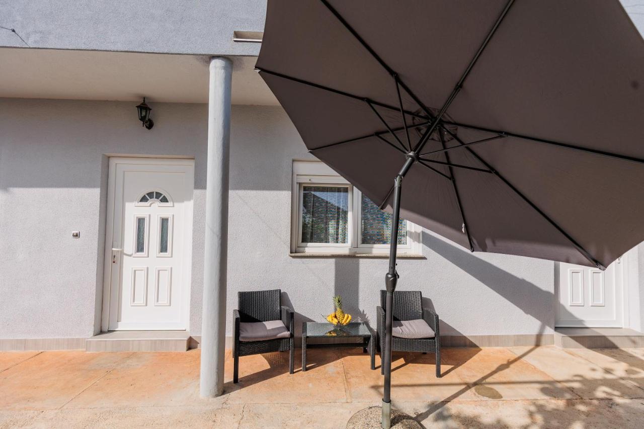 Apartman Toni Zadar Bagian luar foto