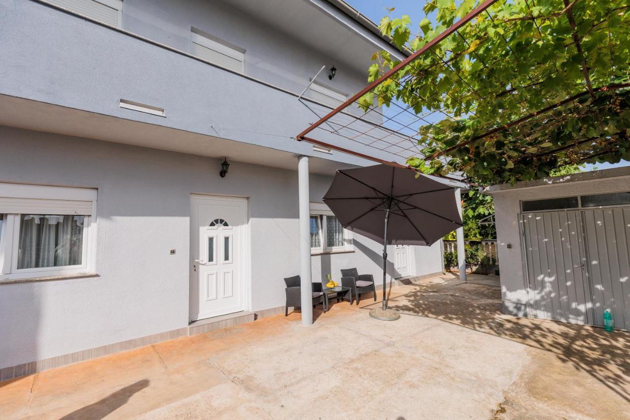 Apartman Toni Zadar Bagian luar foto